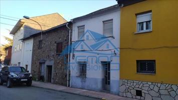 Casa con terreno en venta en Toreno, Avenida Ponferrada, 24450 photo 0