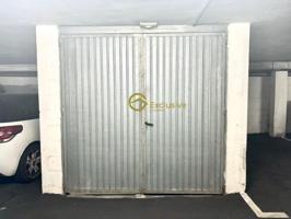 Garaje en venta en Avilés, Centro photo 0