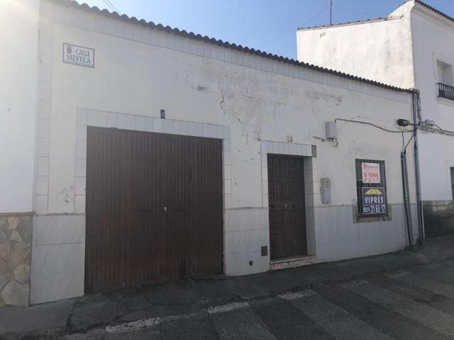 Casas de pueblo en venta en Fuente de Cantos photo 0