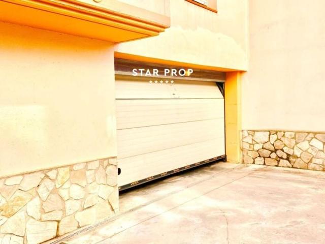 Garaje en venta en Llançà photo 0