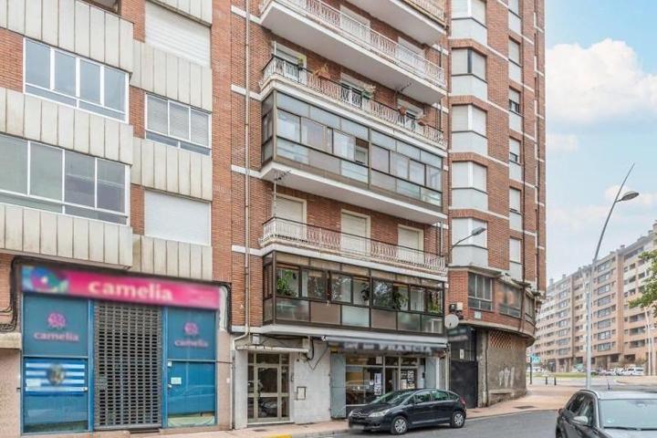 Piso en venta en Ponferrada, Estacion photo 0