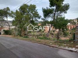 Terreno en venta en Vallirana photo 0