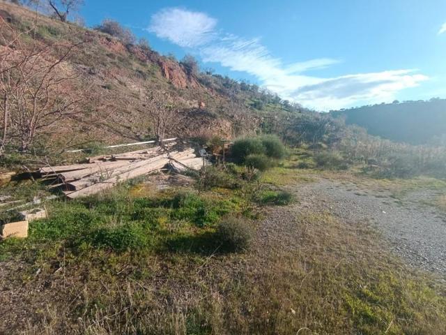 Chalet en venta en Casabermeja photo 0