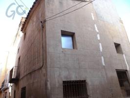 Casa en venta en Maella photo 0