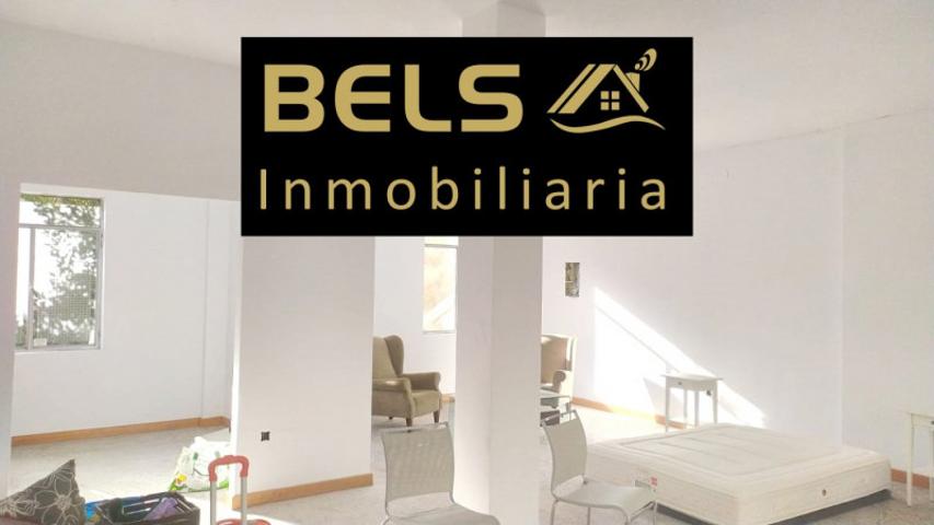 Local comercial en venta en Ponferrada, Alta photo 0