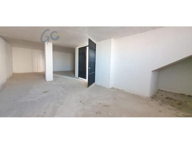 Local comercial en venta en Las Gabias photo 0