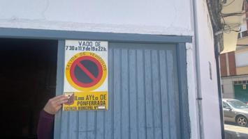 Local comercial en venta en Ponferrada, Paseo las Acacias, 24416 photo 0