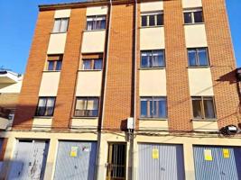 Piso en venta en Valencia de Don Juan, Valencia De Don Juan photo 0