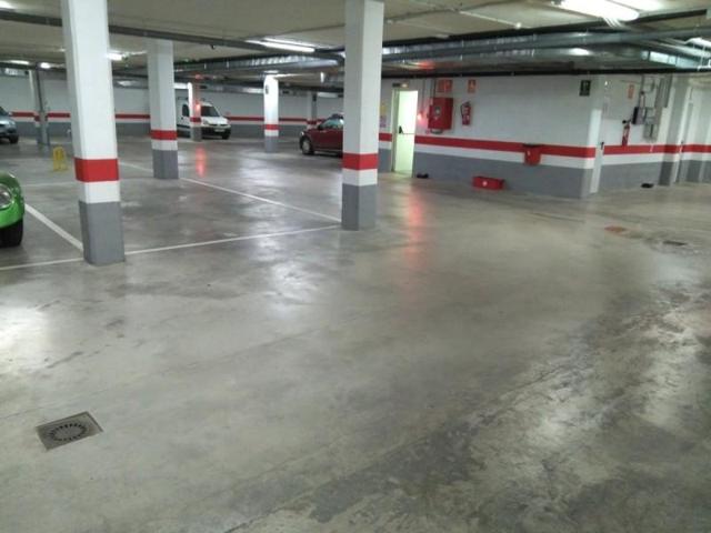 Garaje en venta en Rota, Mercadona photo 0