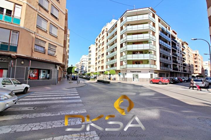 Local comercial en venta en Villarreal, Cedre photo 0