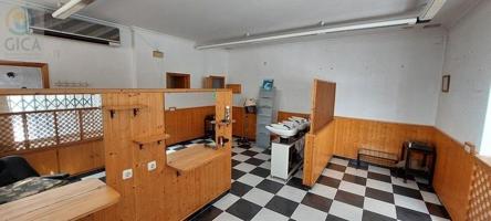Local comercial en venta en Algeciras, Centro photo 0