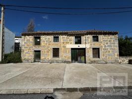 Casas de pueblo en venta en Muñogalindo photo 0