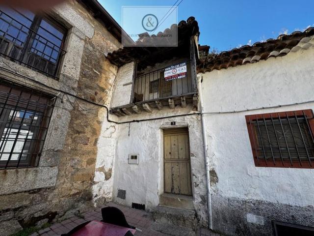 Casa en venta en Poyales del Hoyo photo 0