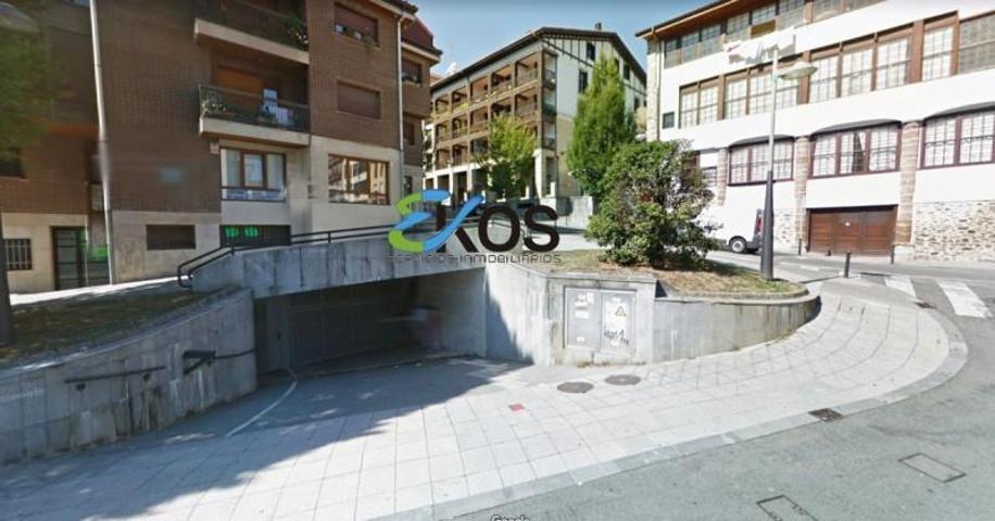 Garaje en venta en Arrasate-Mondragón, Centro photo 0