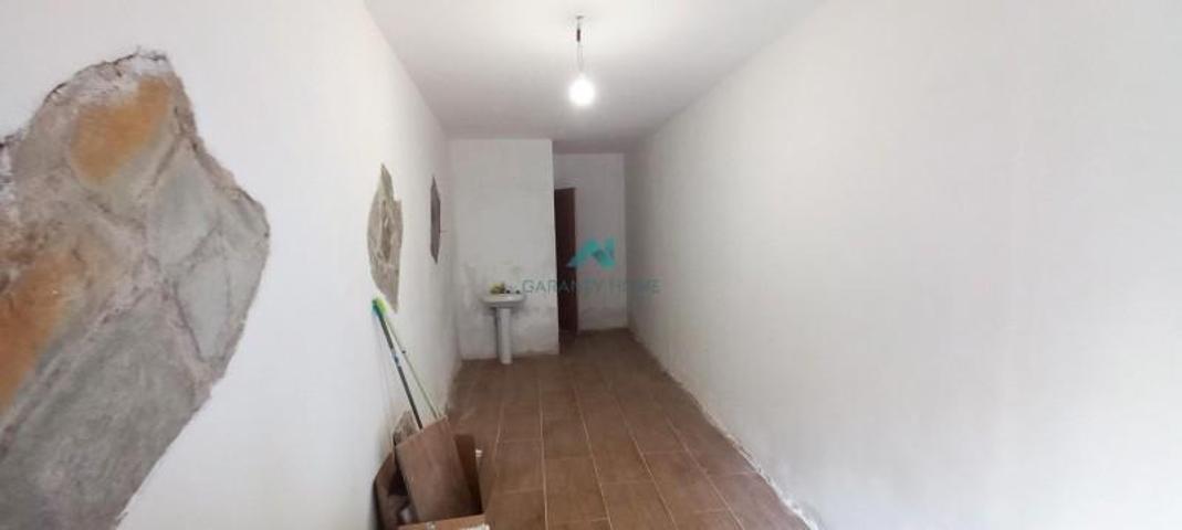 Local comercial en venta en Laredo, Casco antiguo photo 0