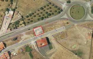 Terreno en venta en Malpartida de Plasencia, Piscina photo 0