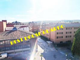 Apartamento en venta en Guardo, Centro photo 0