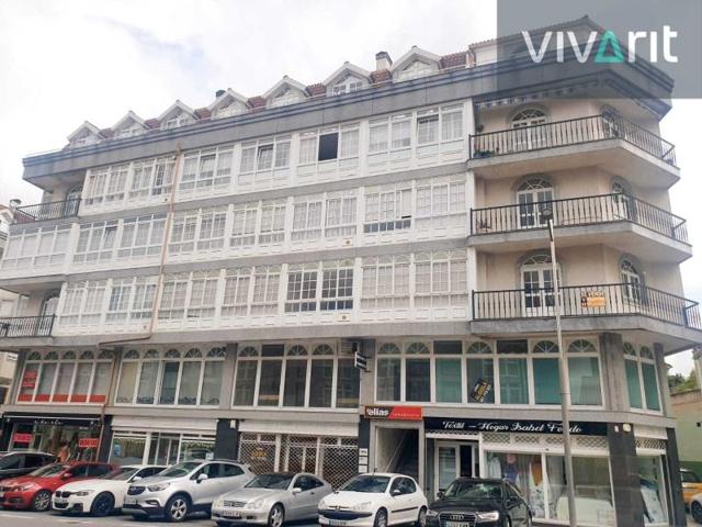 Local comercial en venta en Vimianzo photo 0