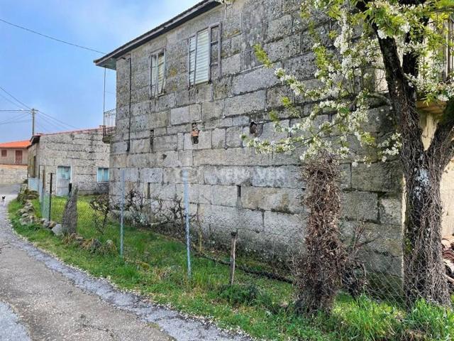 Casa en venta en Allariz photo 0