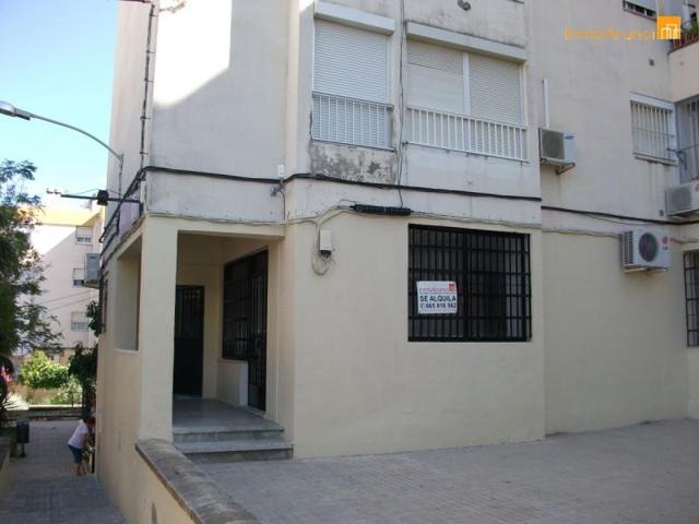 Local comercial en venta en Morón de la Frontera, Rancho photo 0