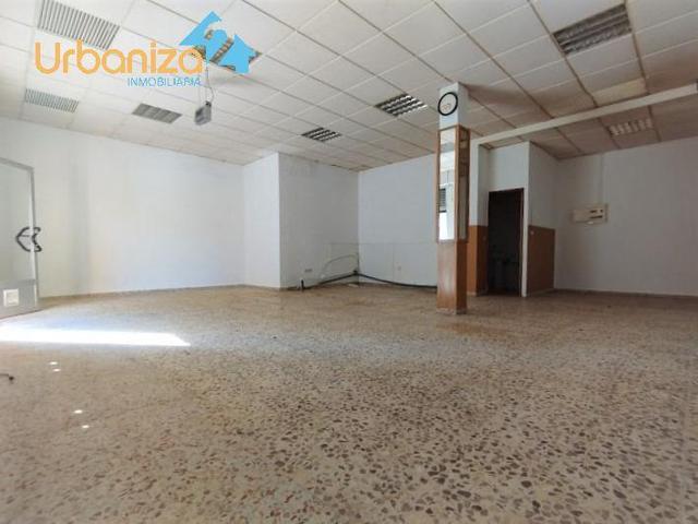 Local comercial en venta en Badajoz, Estación photo 0