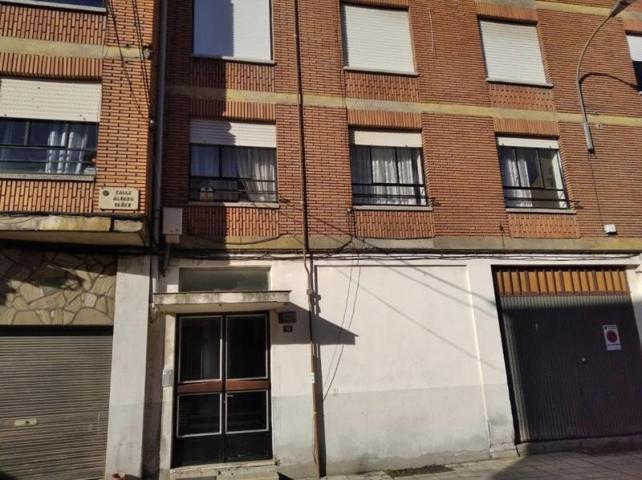 Piso en venta en Bembibre, Calle Álvaro Yáñez, 24300 photo 0