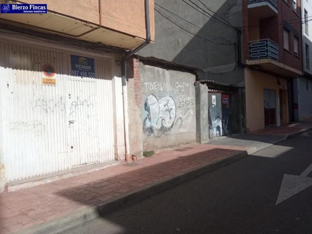 Terreno en venta en Ponferrada, Flores del sil photo 0