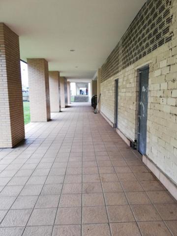 Local comercial en venta en Avilés, Calle Hernán Cortés, 33403 photo 0