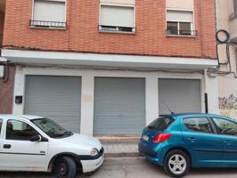 Local comercial en venta en Almansa, San crispin photo 0