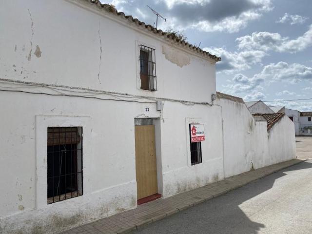 Casas de pueblo en venta en Ahillones photo 0