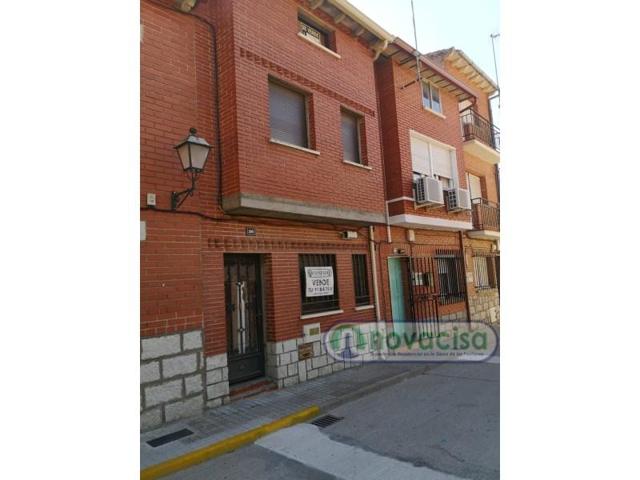 Casa en venta en Cenicientos photo 0