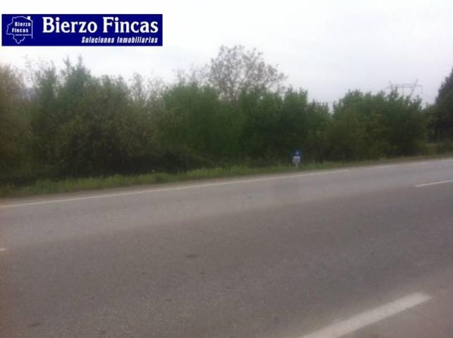 Terreno en venta en Ponferrada, Fuentes nuevas photo 0