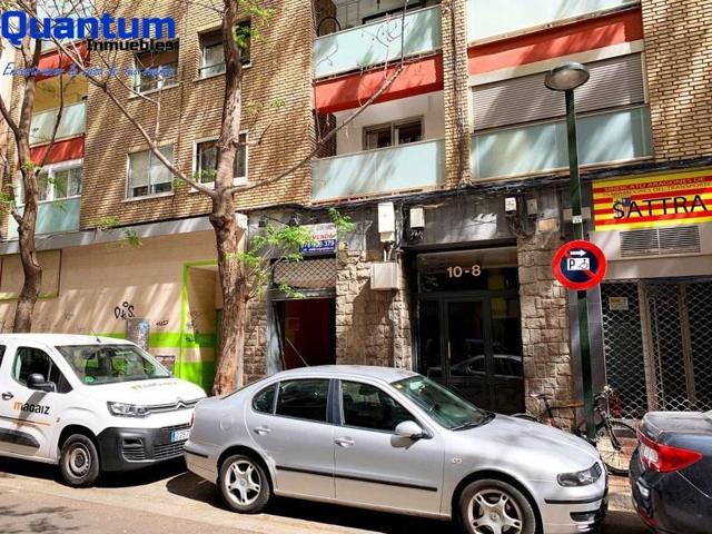 Local comercial en venta en Zaragoza, Las Fuentes photo 0