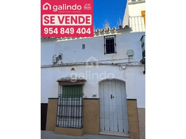 Casa en venta en Paradas photo 0