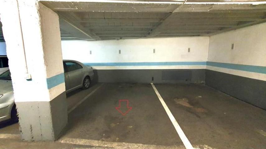 Garaje en venta en Bilbao, Campo Volantin photo 0