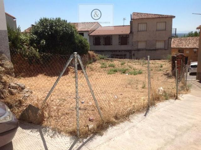 Terreno en venta en Poyales del Hoyo photo 0