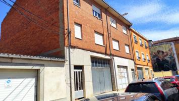 Piso en venta en Santa María del Páramo, Sta maria del páramo photo 0