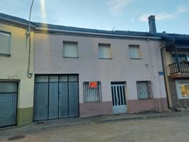 Casa en venta en Villagatón, Villagaton photo 0