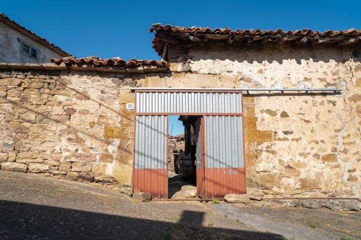 Casa en venta en Campoo de Enmedio, Campoo de enmedio photo 0