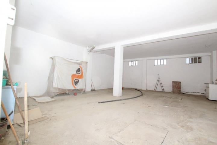 Local comercial en venta en Luna, Luna photo 0