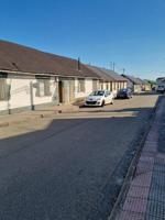 Casa en venta en Fabero, Centro photo 0