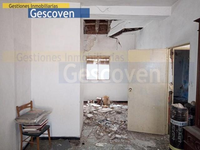 Edificio en venta en Valencia de Alcántara, Centro photo 0