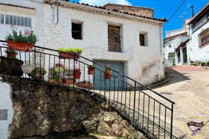 Casa en venta en Fuertescusa, Fuertescusa photo 0