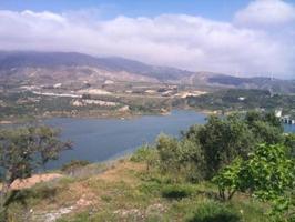 Casa con terreno en venta en Piñar photo 0