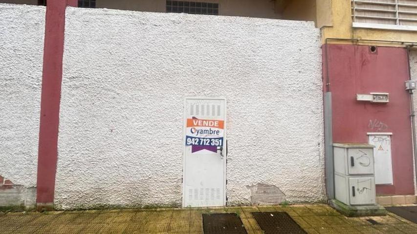 Local comercial en venta en Ampuero, Ampuero photo 0