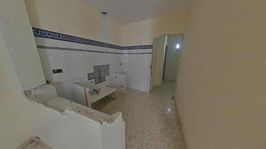 Local comercial en venta en Morón de la Frontera, CALLE CORREDERA photo 0