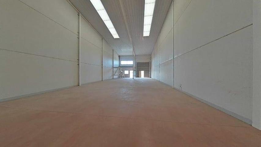 Nave industrial en venta en Burguillos, Burguillos photo 0