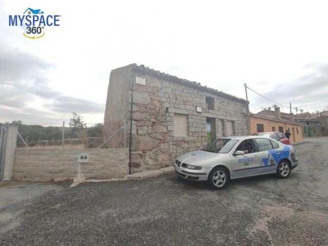 Casa con terreno en venta en Ávila, Navalperal de pinares photo 0