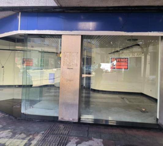 Local comercial en venta en Ferrol, San Juan photo 0