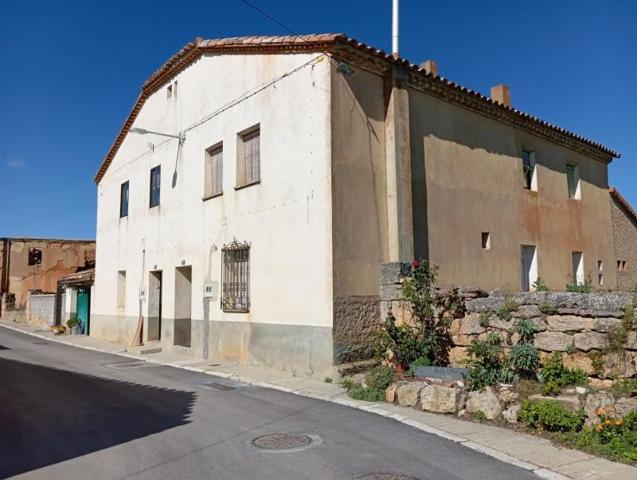 Adosada en venta en Bayubas de Arriba, Bayubas de Arriba photo 0